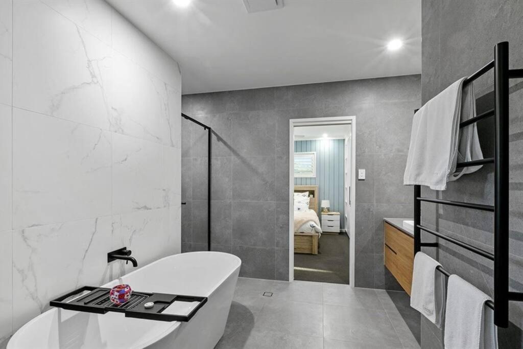 Beachside Buddina Luxury Family House 5 Bedrooms Екстериор снимка